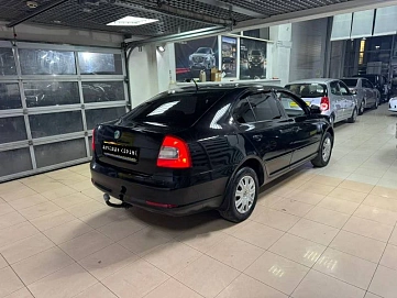 Skoda Octavia, 2009г, передний привод, механика