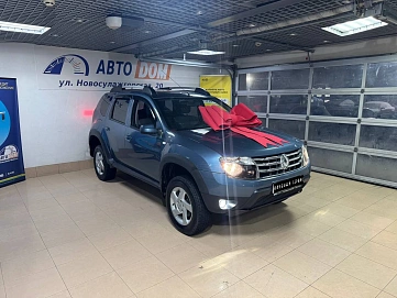 Renault Duster, 2012г, полный привод, механика