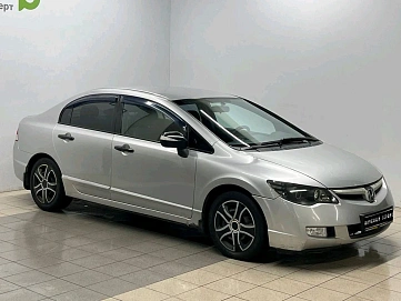 Honda Civic, 2006г, передний привод, механика
