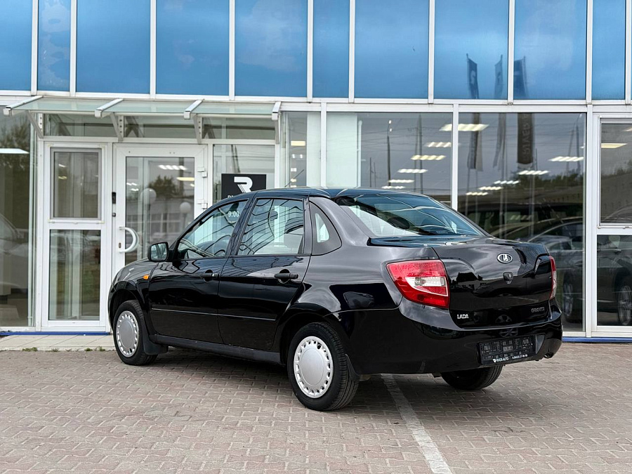 Lada (ВАЗ) Granta, 2012г., передний привод, механика