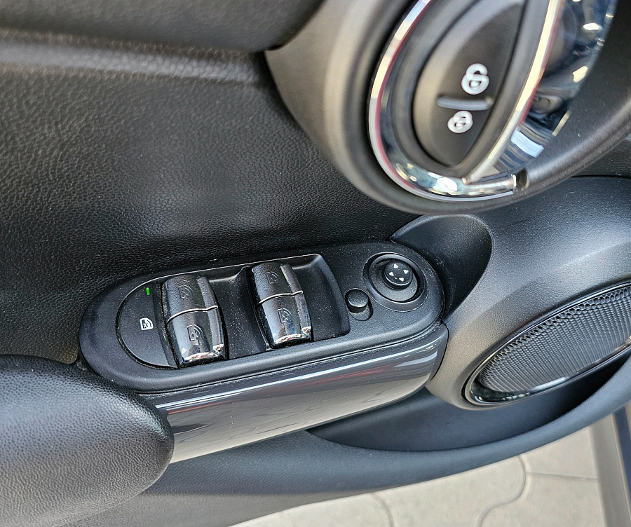 Mini , 2015г., передний привод, автомат