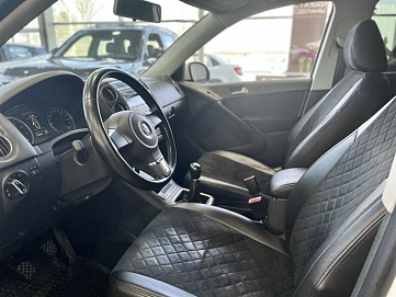 Volkswagen Tiguan, 2014г, передний привод, механика