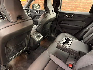 Volvo XC60, 2025г, полный привод, автомат