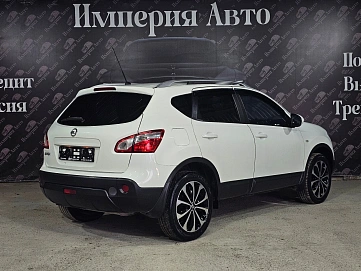 Nissan Qashqai, 2012г, передний привод, вариатор