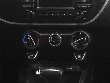Kia Rio, 2018г, передний привод, автомат