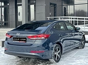 Hyundai Elantra, 2016г., передний привод, автомат