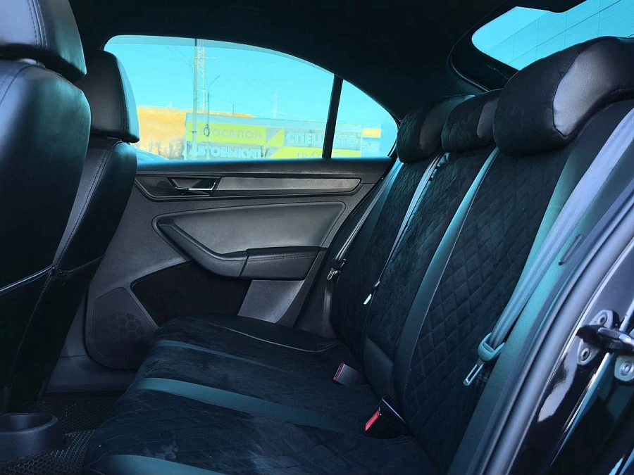 Skoda Rapid, 2022г., передний привод, робот