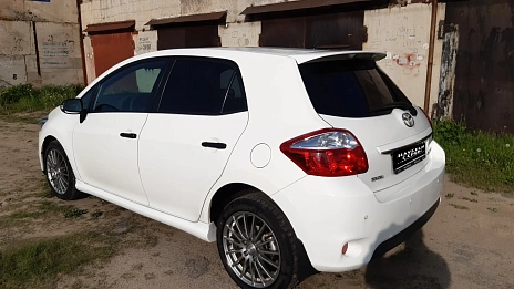 Toyota Auris, 2010г, передний привод, механика