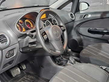 Opel Corsa, 2013г, передний привод, автомат
