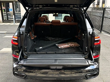 BMW X7, 2023г, полный привод, автомат