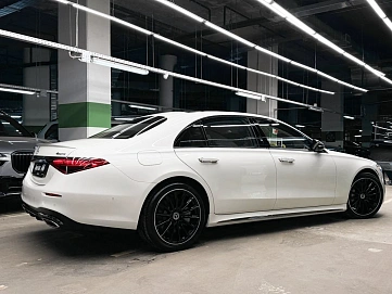 Mercedes-Benz S-Класс, 2023г, полный привод, автомат