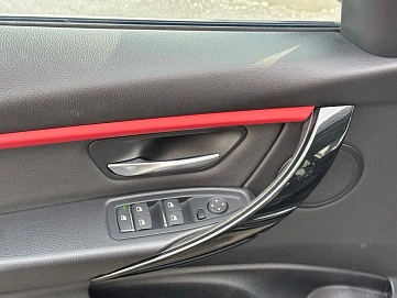 BMW 3 серии, 2018г, задний привод, автомат