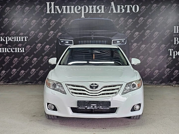 Toyota Camry, 2010г, передний привод, автомат