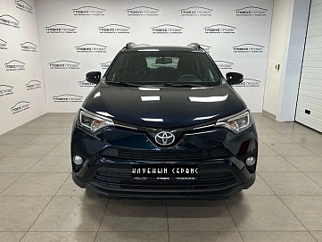 Toyota RAV4, 2018г, передний привод, автомат