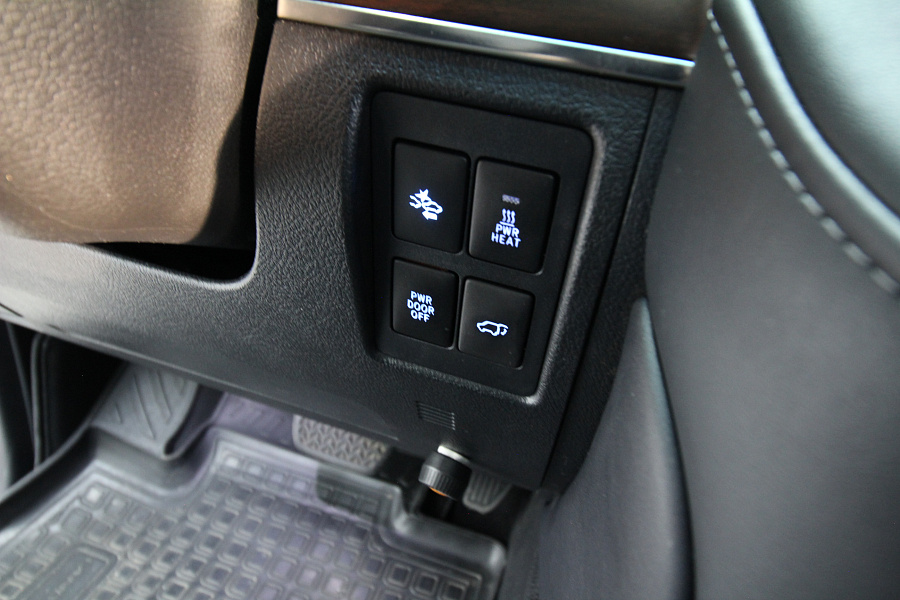 Toyota Land Cruiser, 2019г., полный привод, автомат