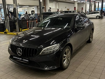 Mercedes-Benz C-Класс, 2019г, задний привод, автомат