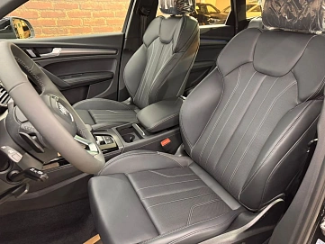 Audi , 2025г., полный привод, робот