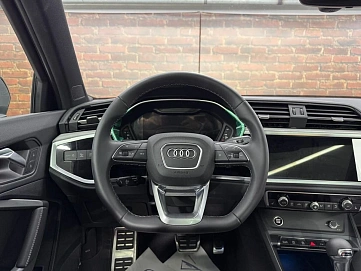 Audi Q3, 2025г, полный привод, робот