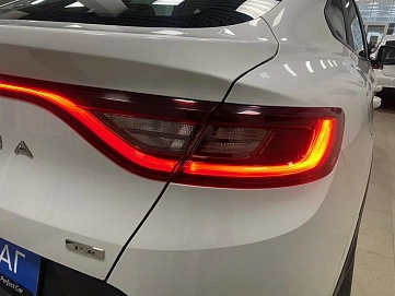 Renault Arkana, 2019г, передний привод, вариатор