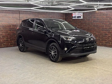Toyota RAV4, 2018г, передний привод, вариатор
