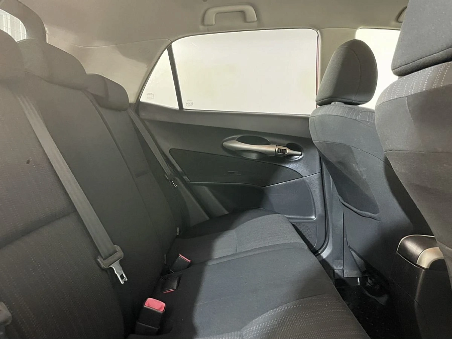 Toyota Auris, 2007г., передний привод, механика