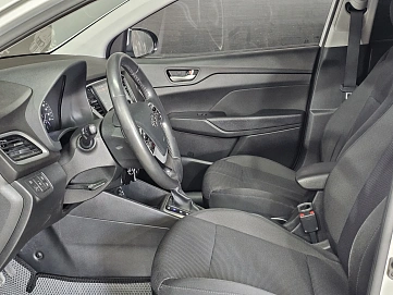 Hyundai Solaris, 2017г, передний привод, автомат
