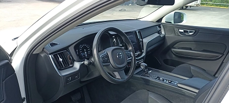 Volvo XC60, 2020г, полный привод, автомат
