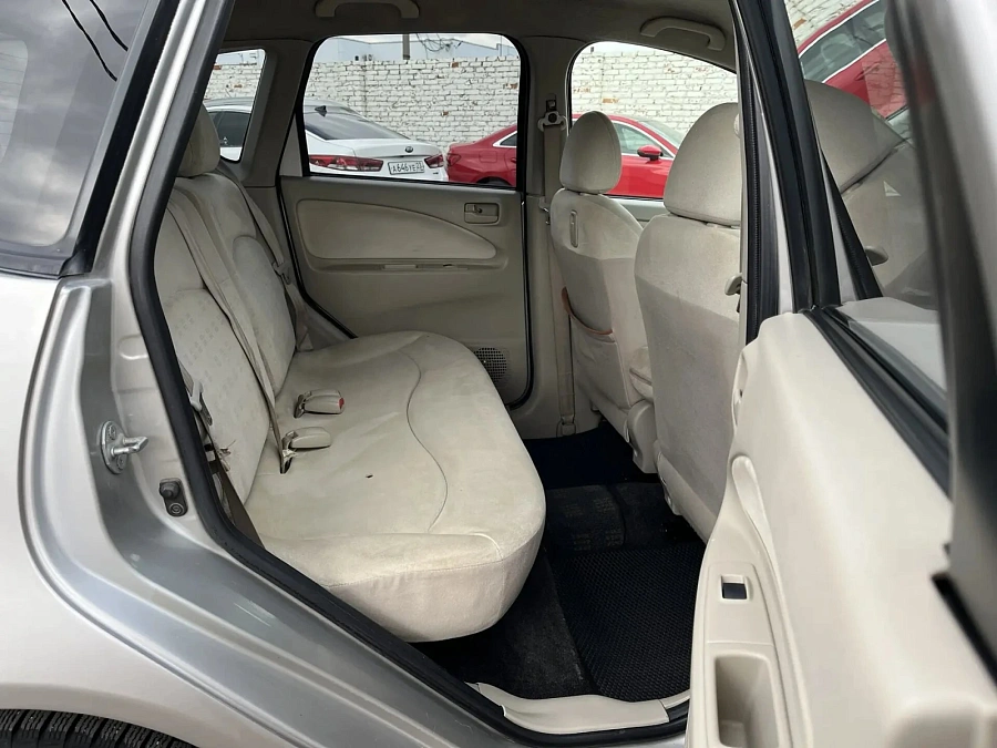 Mitsubishi Colt, 2004г., передний привод, автомат