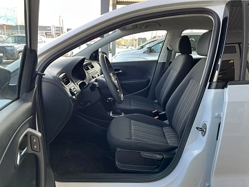 Volkswagen Polo, 2017г, передний привод, автомат
