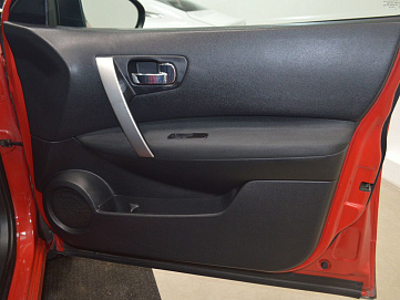 Nissan Qashqai, 2008г, передний привод, механика