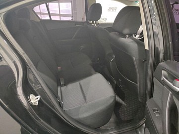 Mazda , 2011г., передний привод, механика
