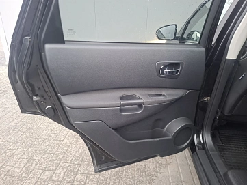 Nissan , 2010г., полный привод, вариатор