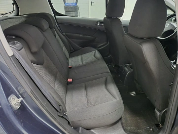 Peugeot 308, 2011г, передний привод, механика