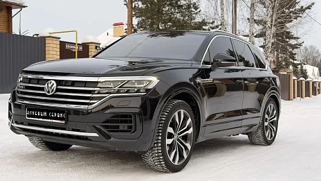 Volkswagen Touareg, 2018г, полный привод, автомат