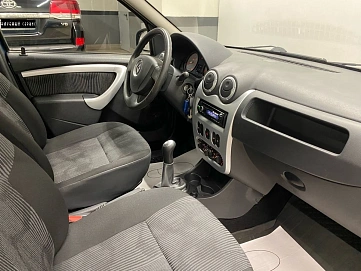 Renault Logan, 2012г, передний привод, механика