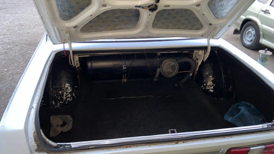 ГАЗ 3102 «Волга», 2002г., задний привод, механика