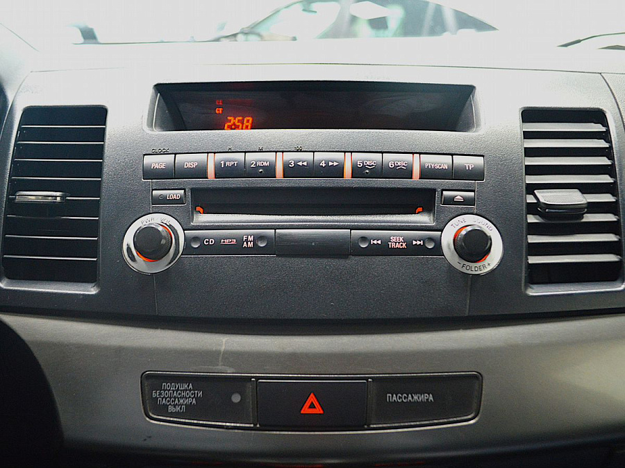 Mitsubishi Lancer, 2012г., передний привод, вариатор