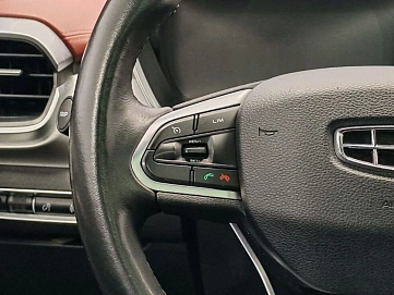 Geely Coolray, 2022г., передний привод, робот