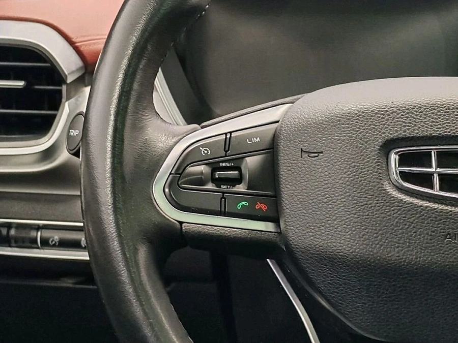 Geely Coolray, 2022г., передний привод, робот