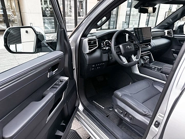 Toyota Sequoia, 2024г, полный привод, автомат