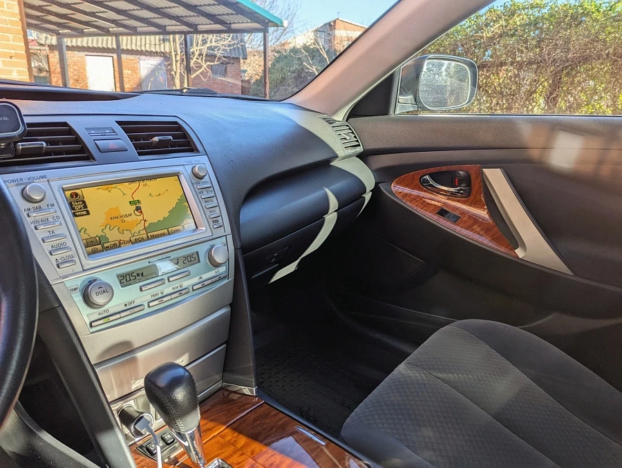 Toyota Camry, 2006г., передний привод, автомат