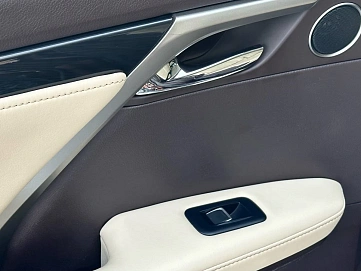 Lexus RX, 2017г, полный привод, автомат
