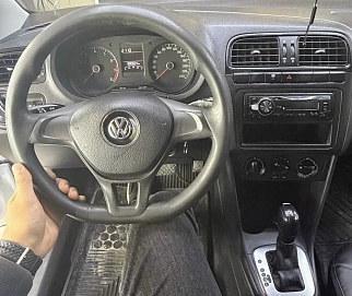 Volkswagen Polo, 2020г, передний привод, автомат