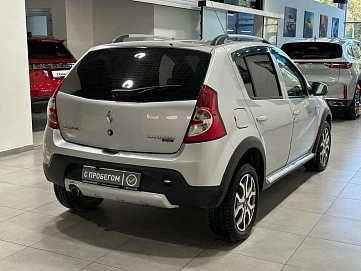 Renault , 2013г., передний привод, автомат