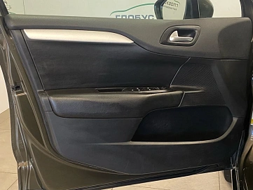 Citroen C4, 2015г, передний привод, автомат