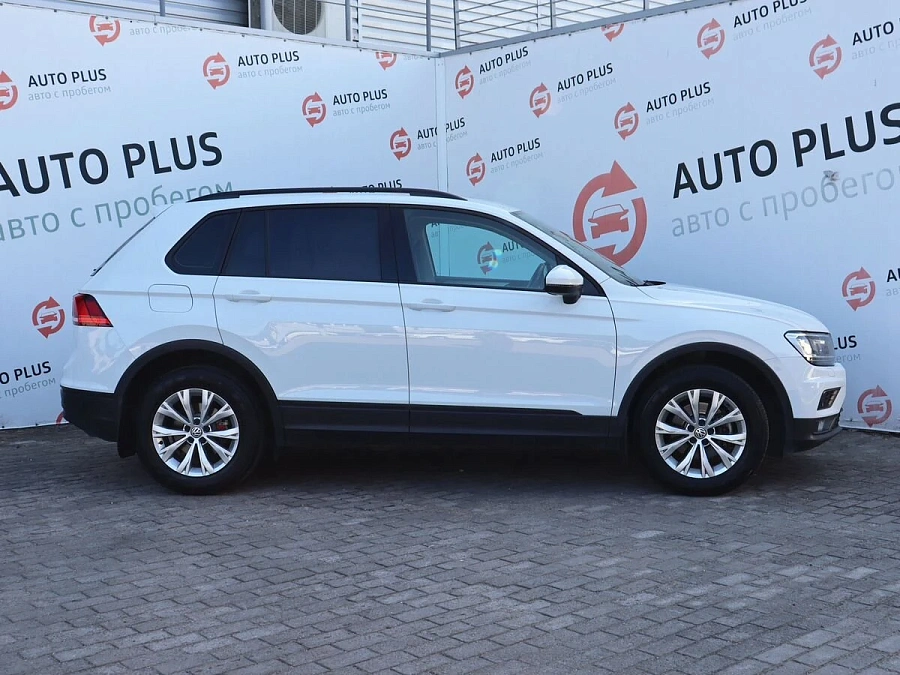 Volkswagen Tiguan, 2019г., передний привод, механика