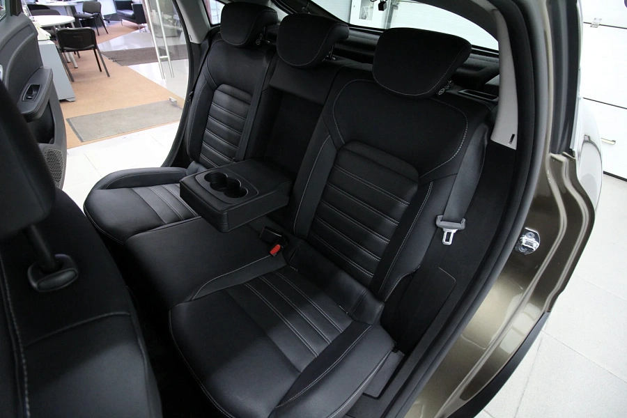 Renault Arkana, 2019г., передний привод, вариатор