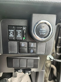 Toyota Tank, 2017г, передний привод, вариатор