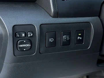 Toyota Camry, 2010г, передний привод, автомат