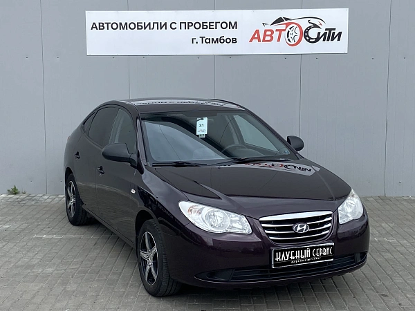 Hyundai Elantra, 2010г., передний привод, механика